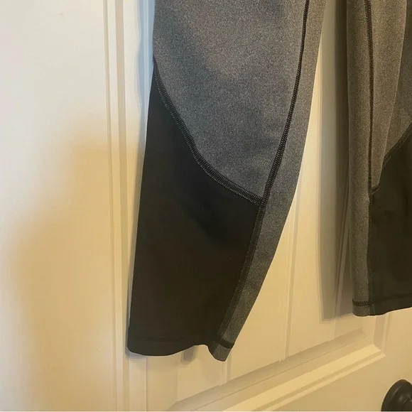 Under Armour Capri Leggings Girls Large - Picture 2 of 6